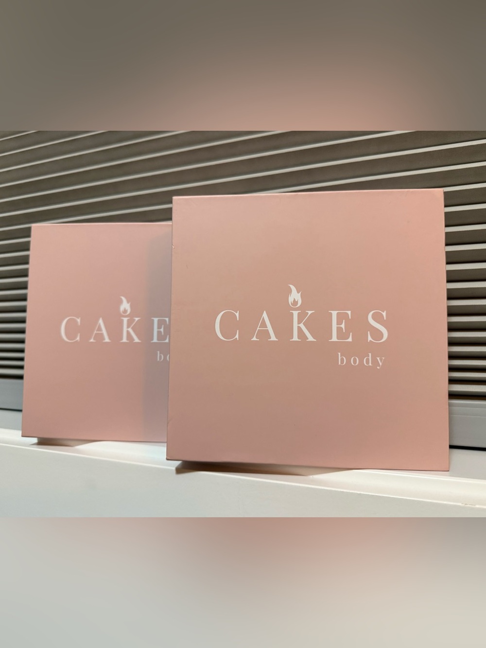 CAKES circles + NIB x2